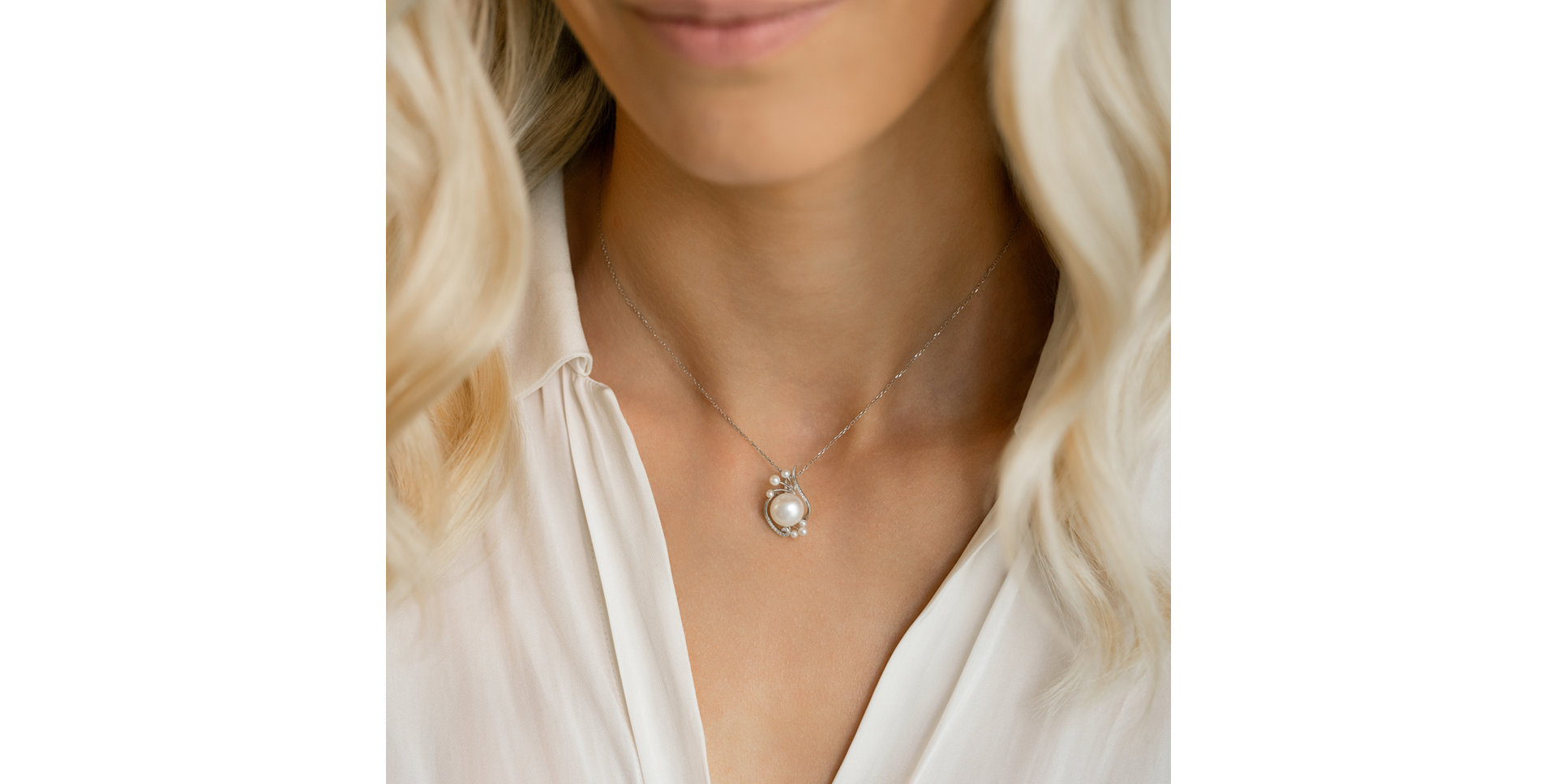 Diamond pendant with Pearl Tear of Mermaid