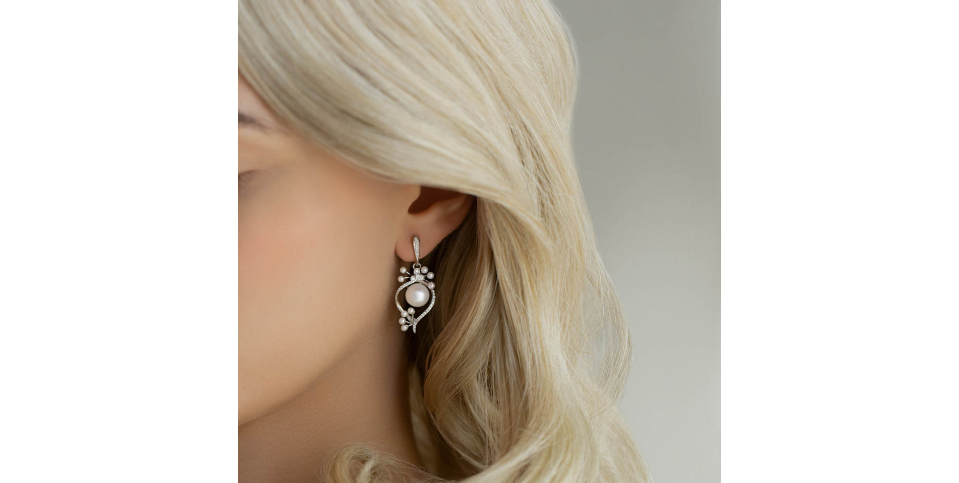 Diamond earrings with Pearl Celestial Lagoon