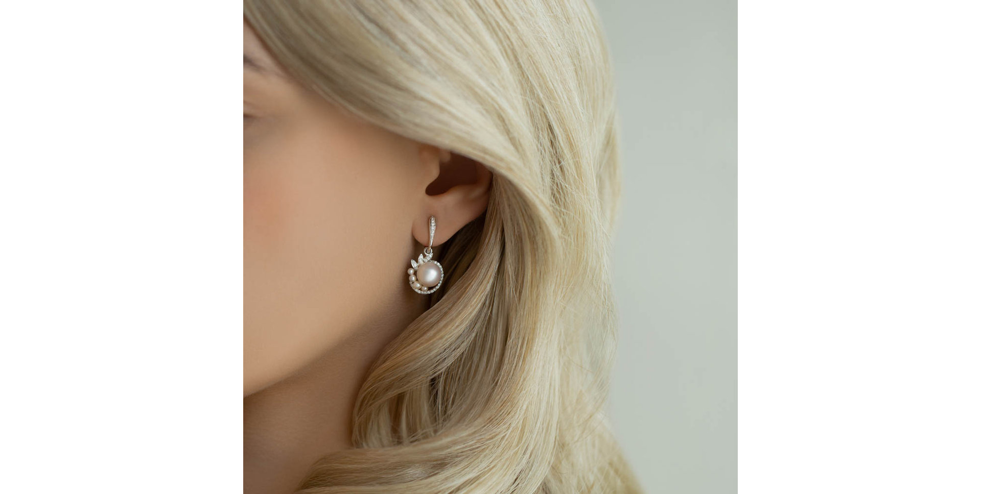 Diamond earrings with Pearl Eternal Oasis