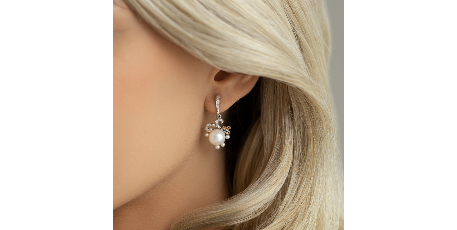 Diamond earrings, Pearl and Sapphire Nymph Signature