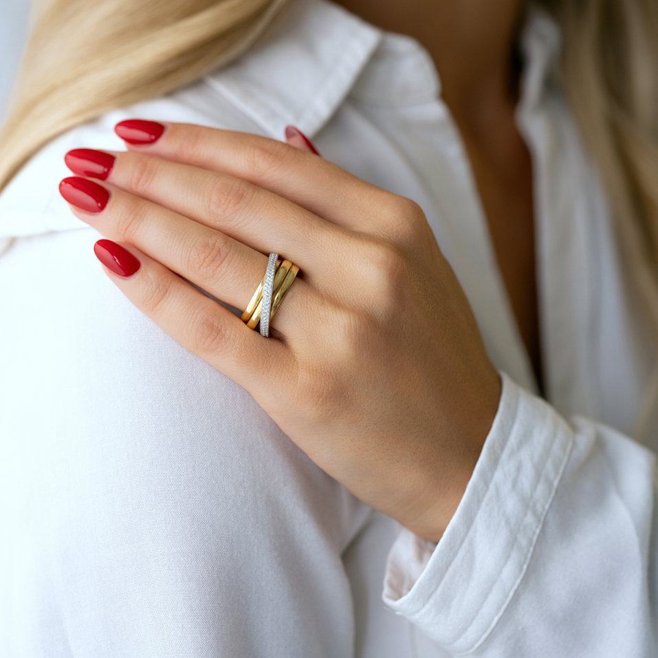 Diamond ring Elegnat Pleasure