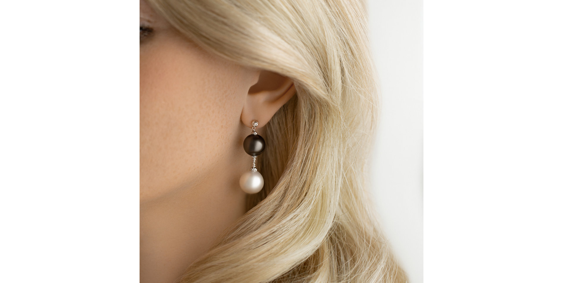 Earrings with Pearl Dionysia