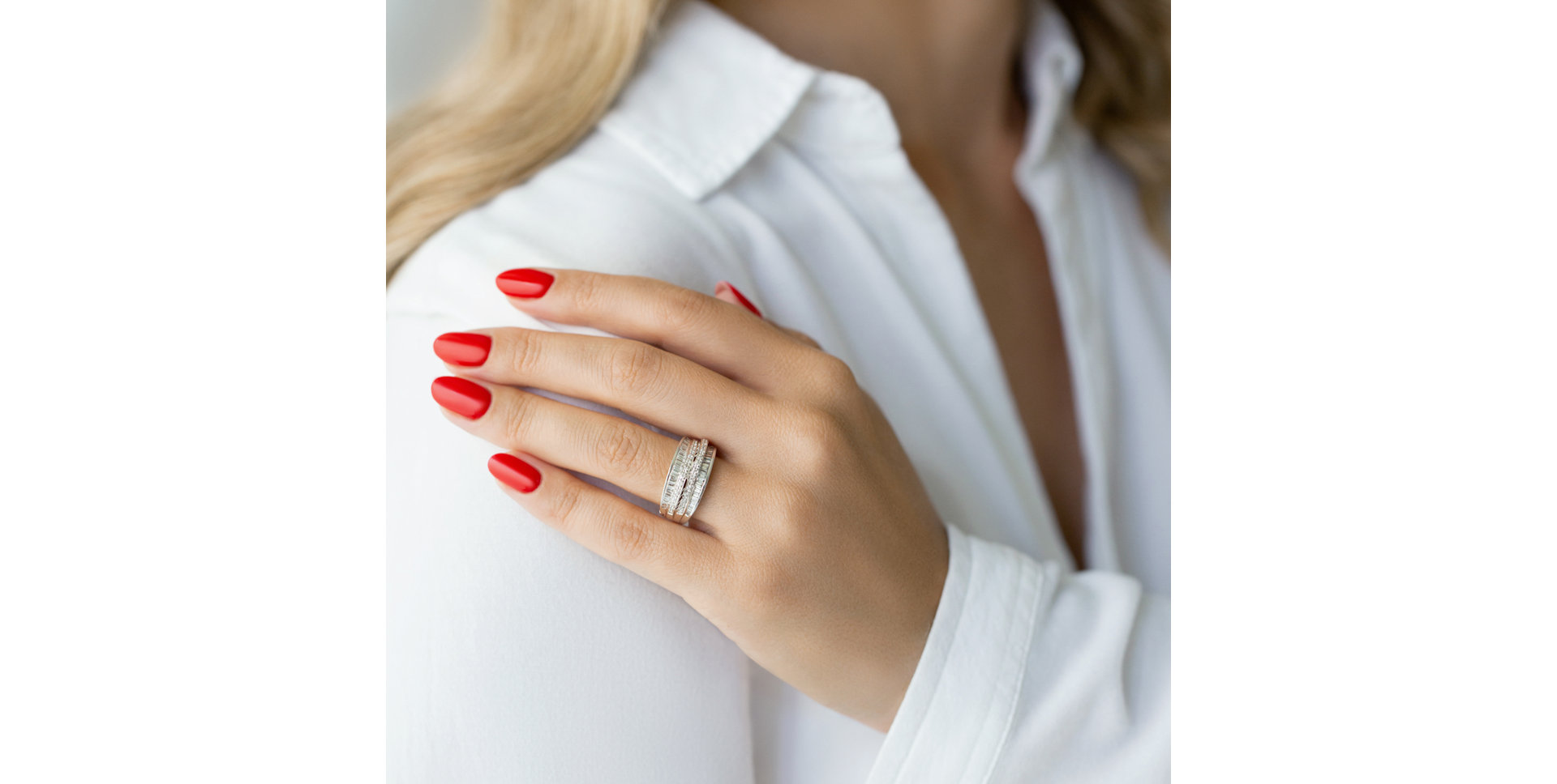 Diamond ring Heart Warming