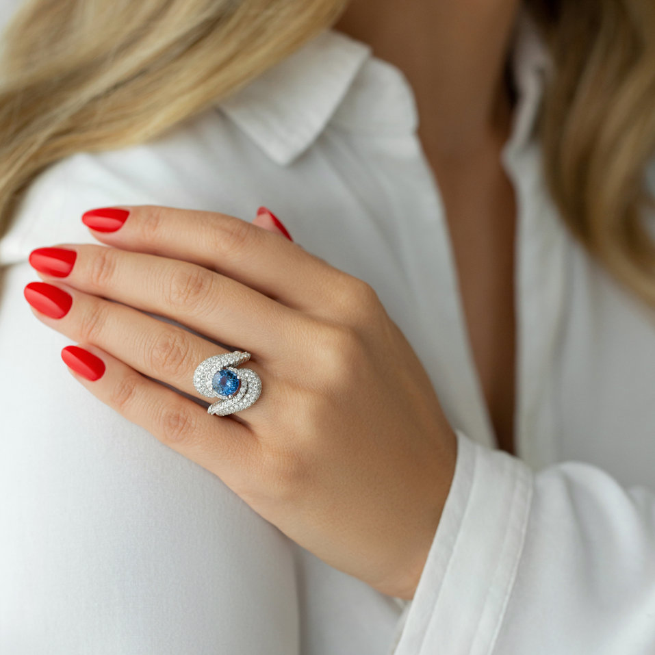 Diamond ring with Tanzanite Eminence of Heaven