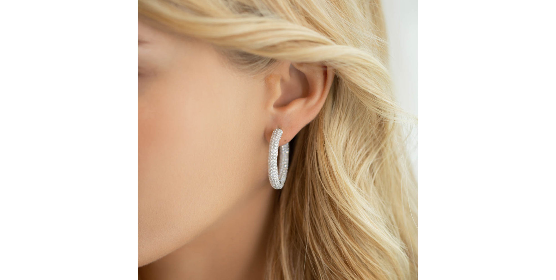 Diamond earrings Sparkling Circle