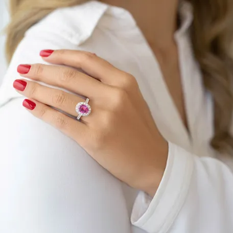 Diamond ring with Sapphire Royal Blush