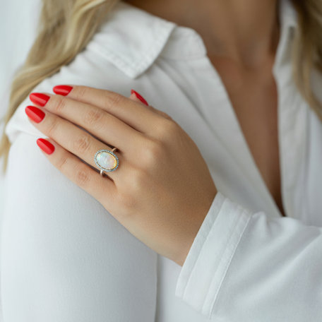 Diamond ring with Opal and Sapphire Opal Elegance
