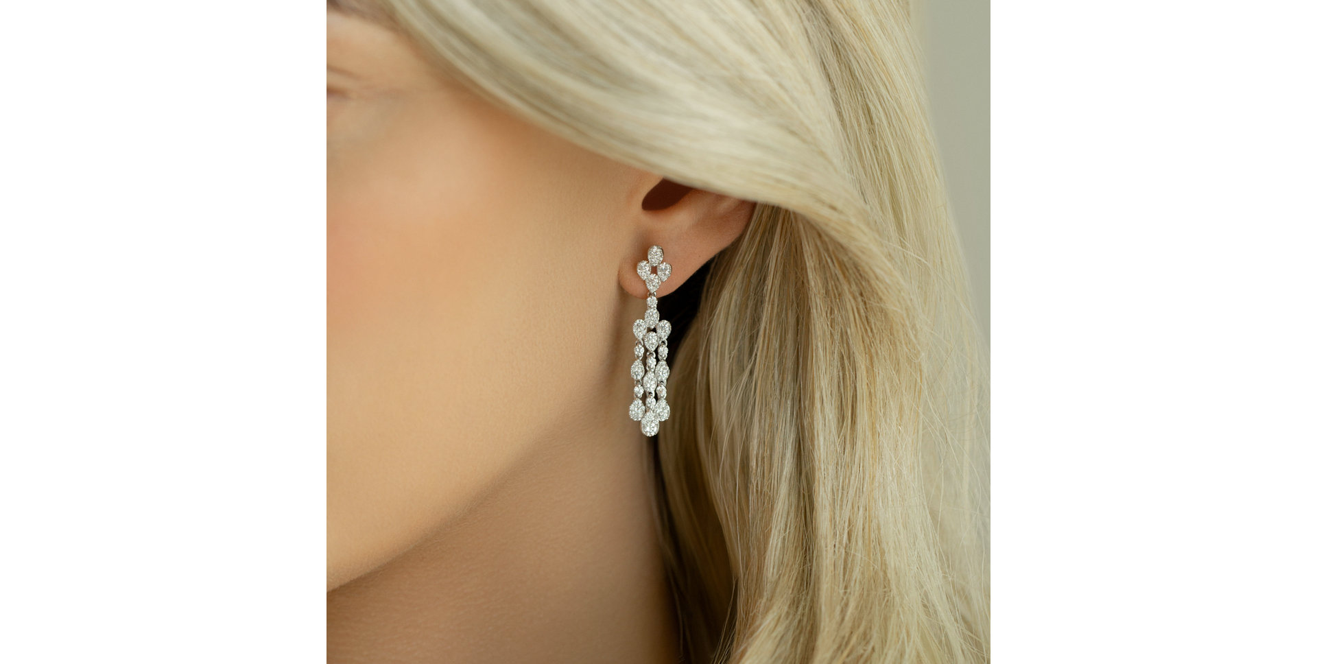 Diamond earrings Renaissance Queen