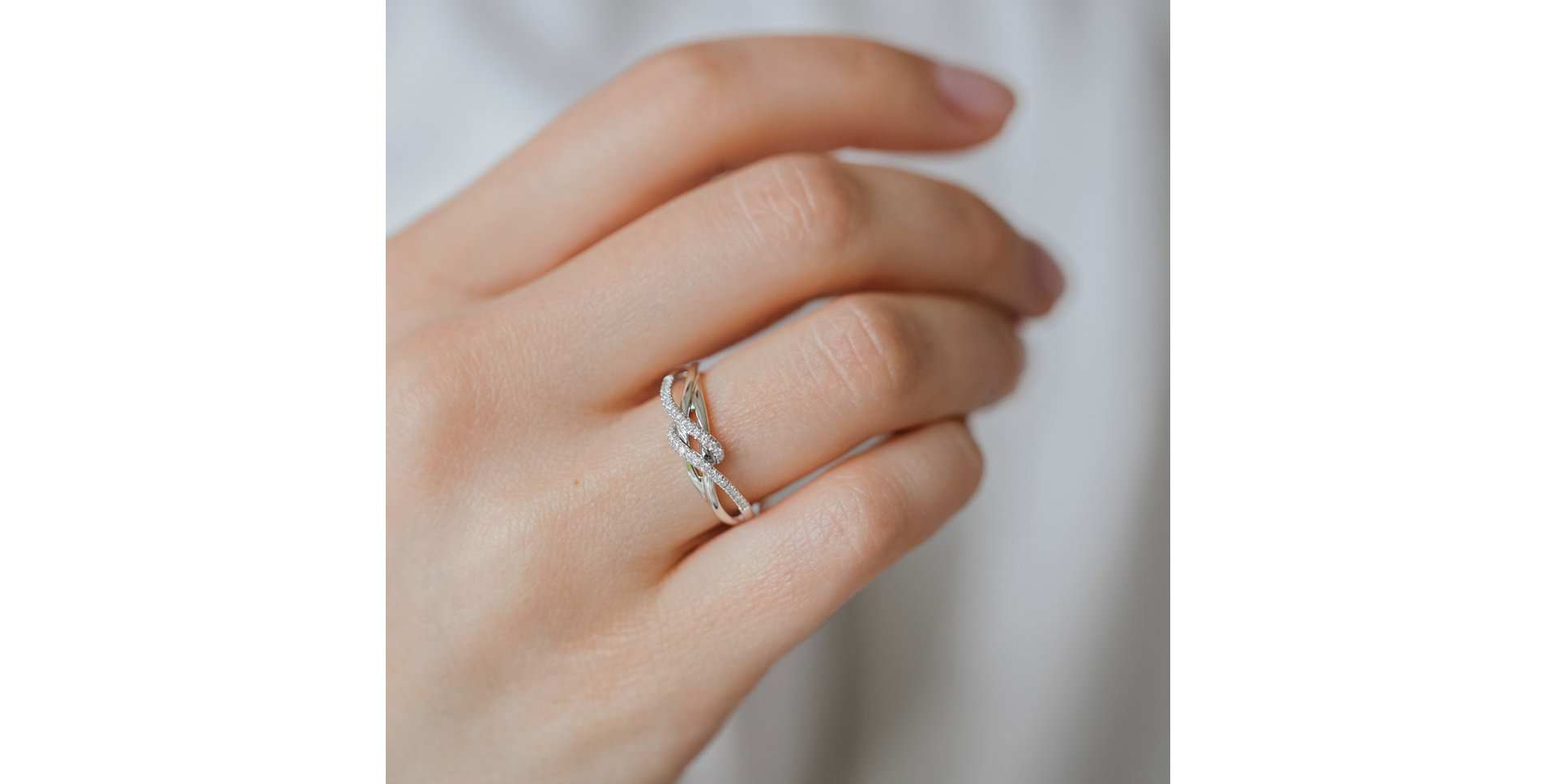 Diamond ring Vivid Elegance