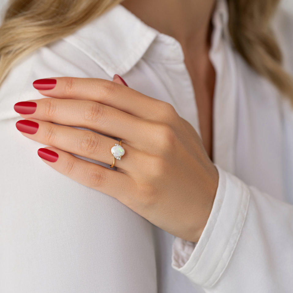 Diamond ring with Opal Vengerberg Sorceress