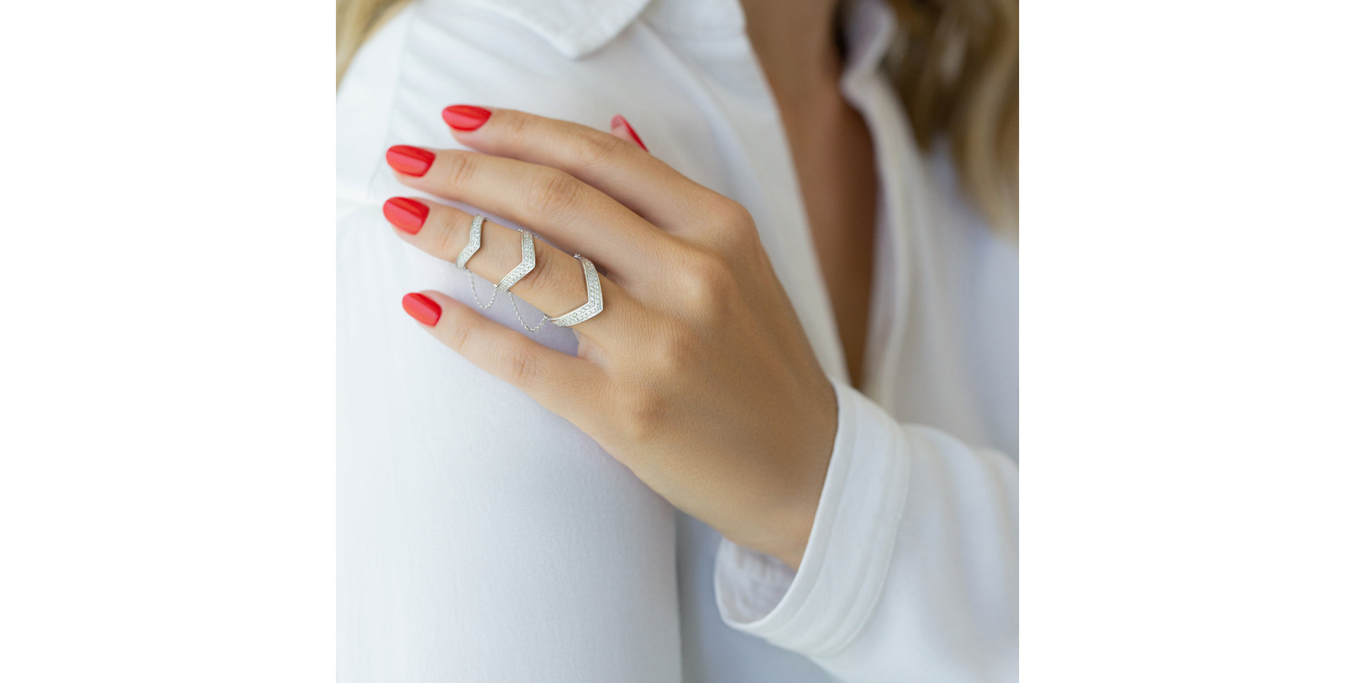 Diamond ring Goddess Achelois