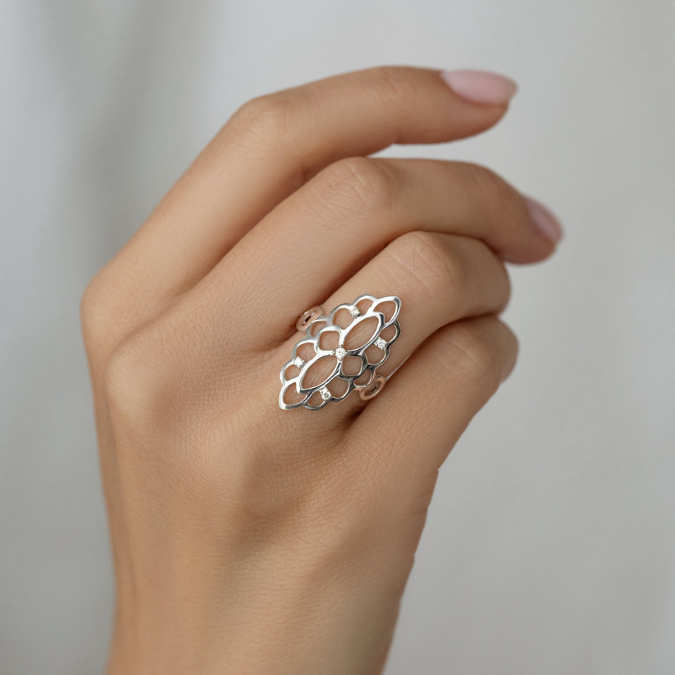 Diamond ring Folk Heritage