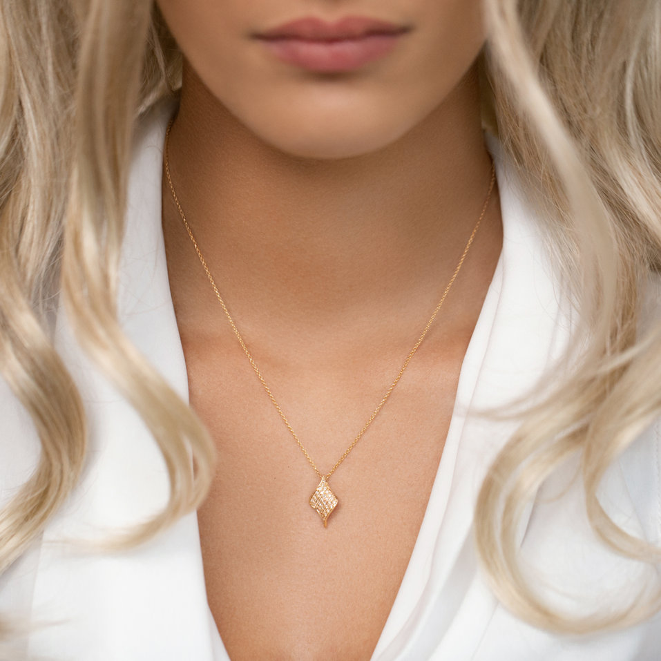 Diamond necklace Star Magician