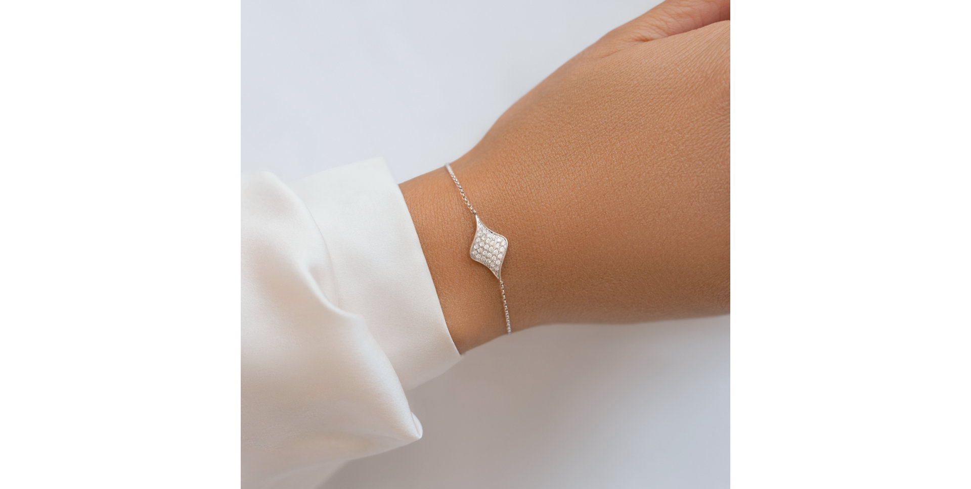 Bracelet with diamonds Dream Magician