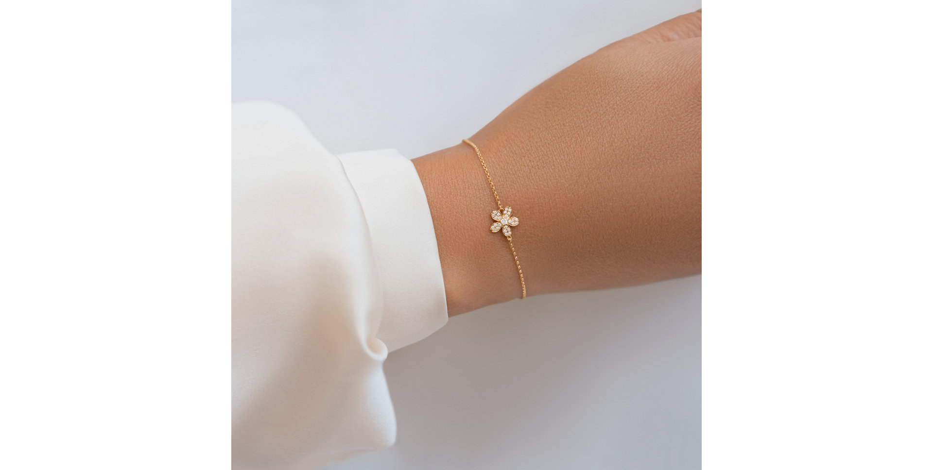 Bracelet with diamonds Lucky Petals