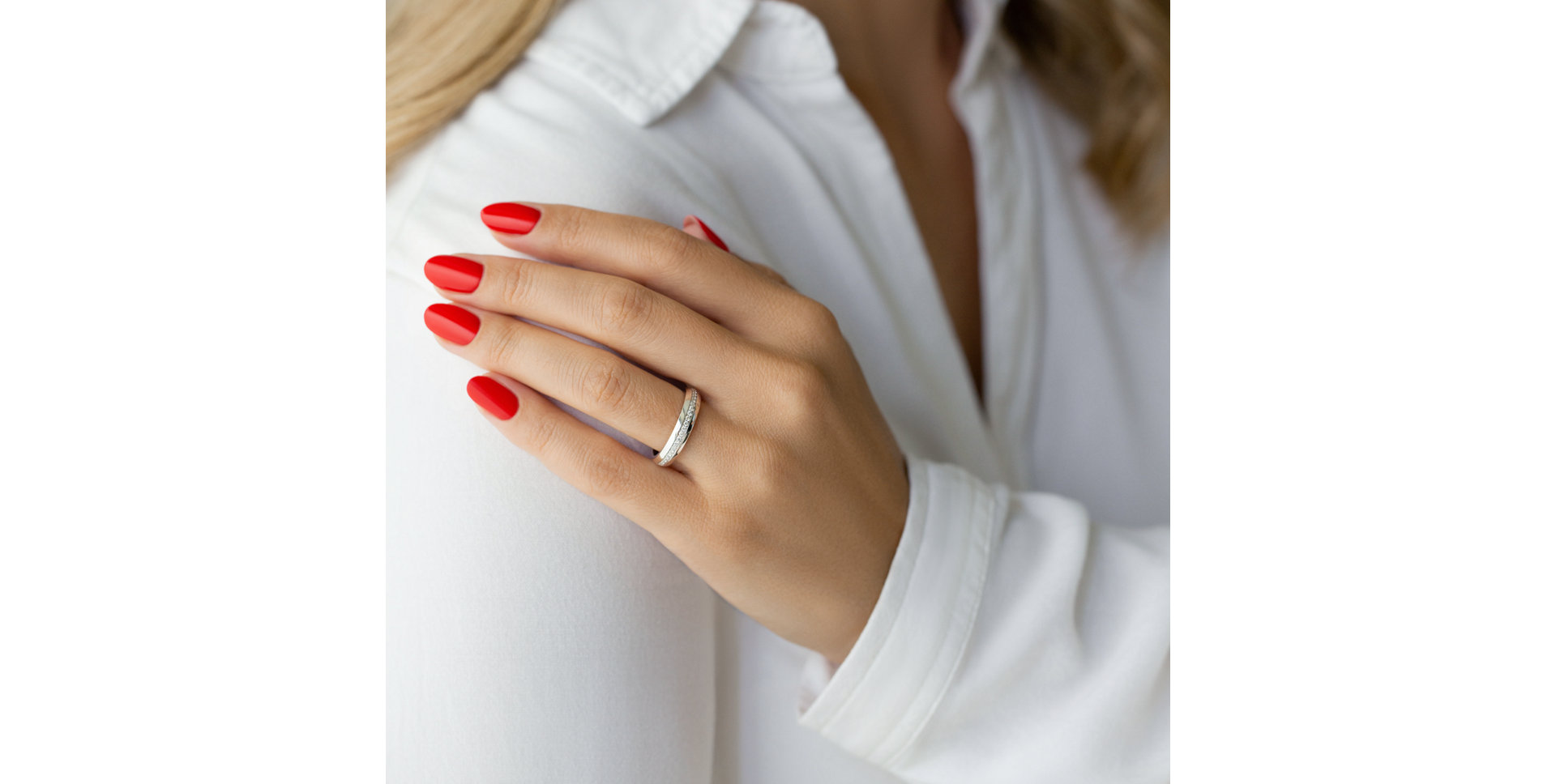 Diamond ring Shiny Circulation