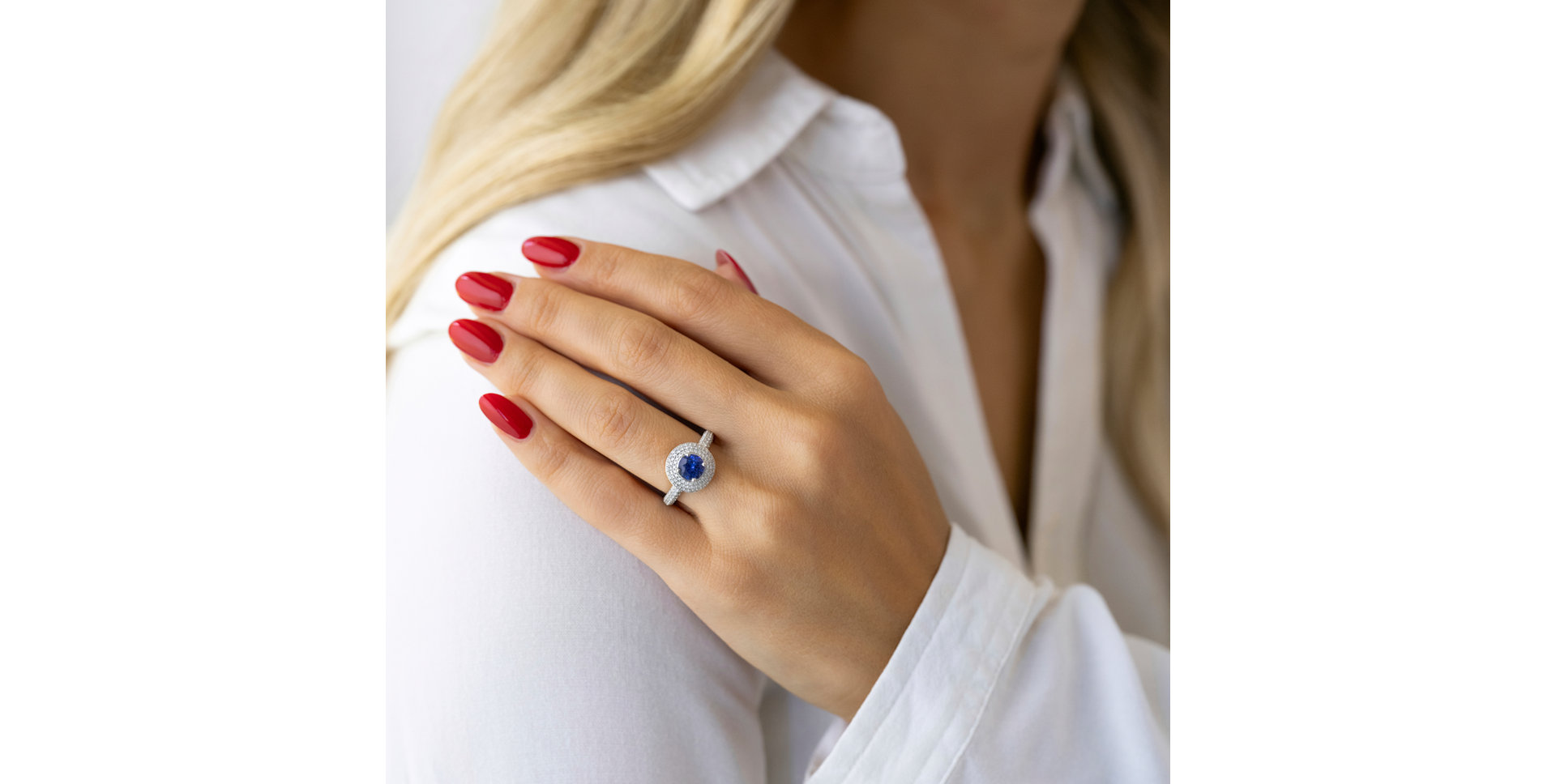 Diamond ring with Tanzanite Marcell