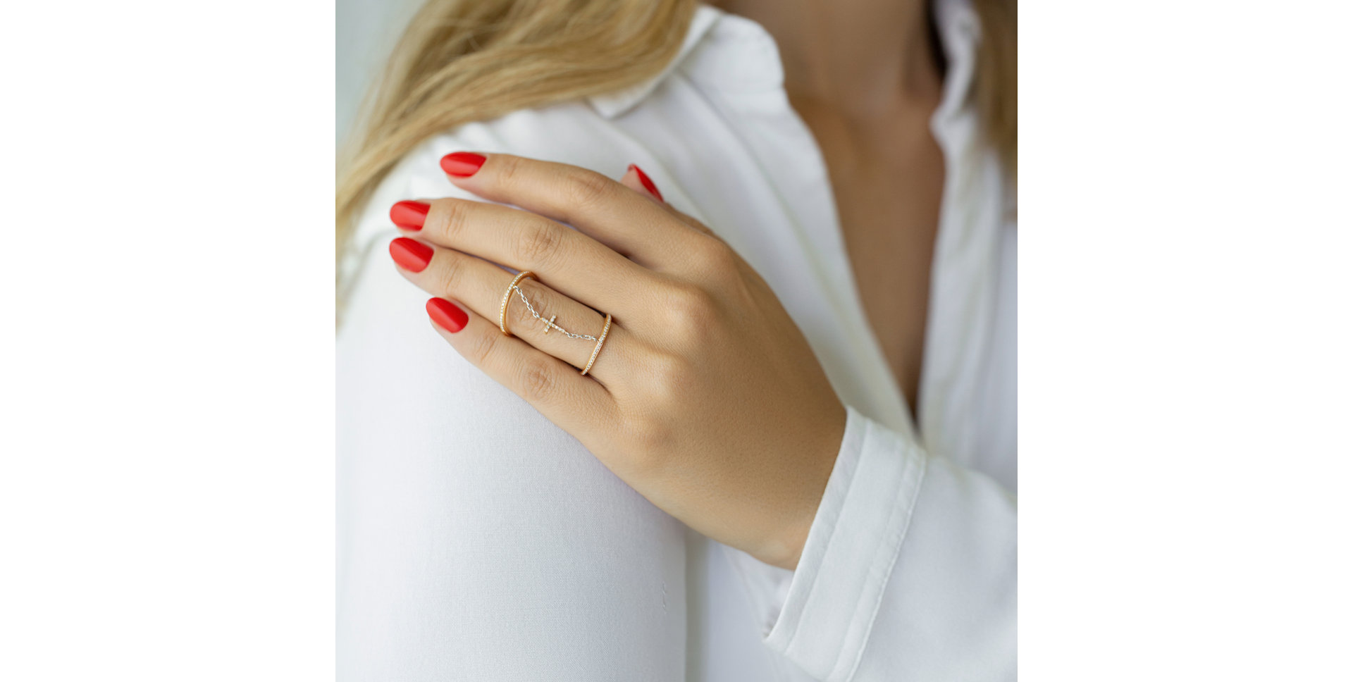 Diamond ring Croos of Life