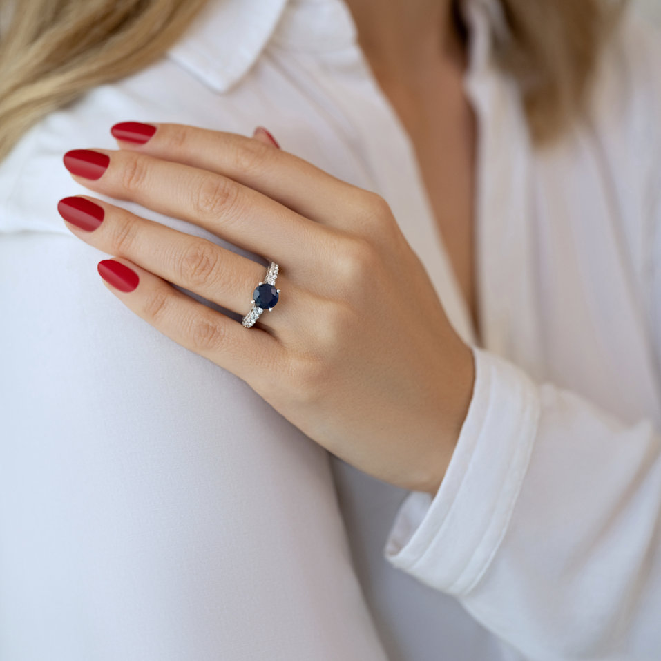 Diamond ring with Sapphire Cleopatra Love