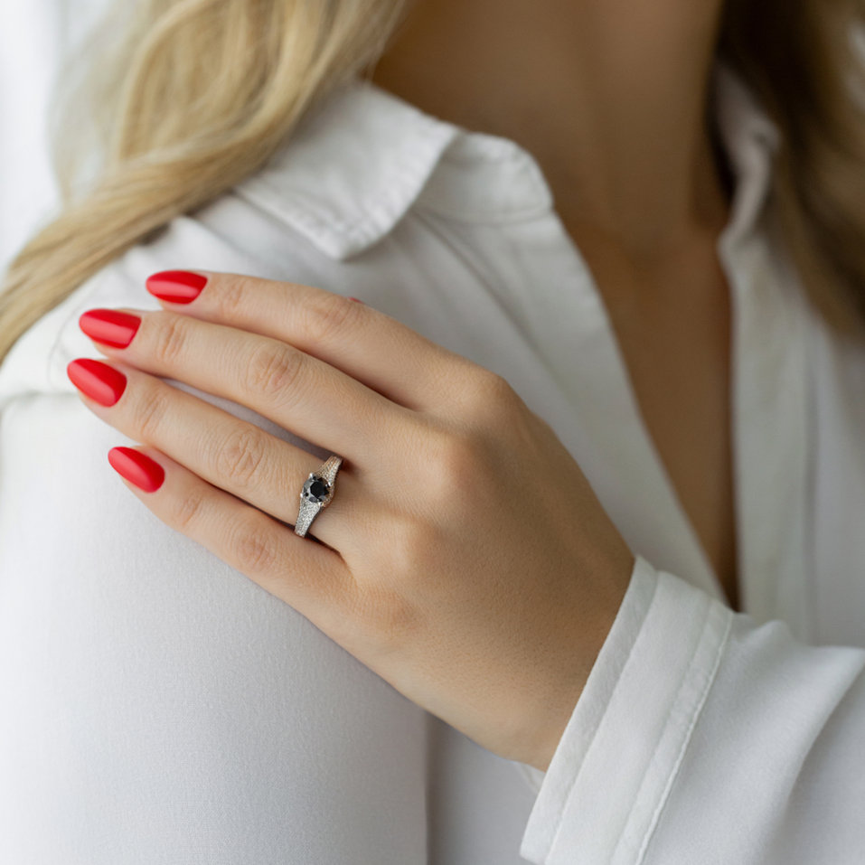 Ring with black and white diamonds Broadway Miracle