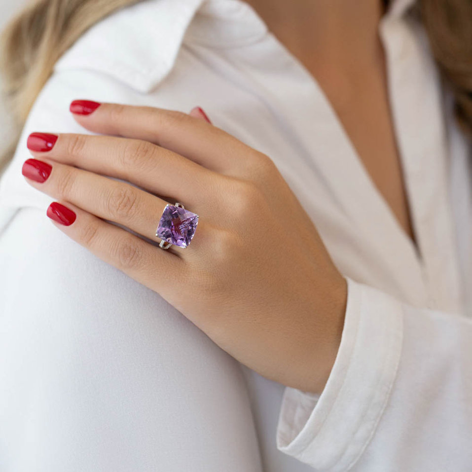 Diamond rings with Amethyst Czarina Love