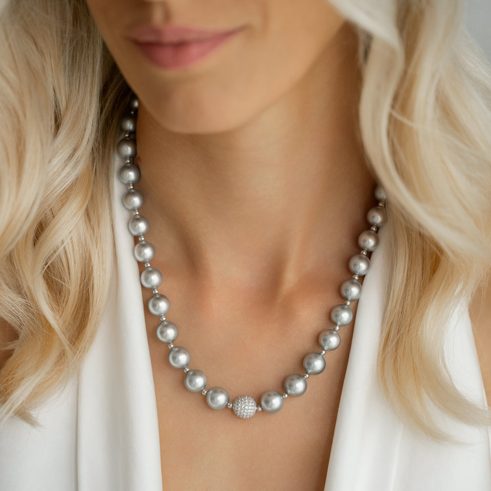 Diamond necklace with Pearl Charming Poetic