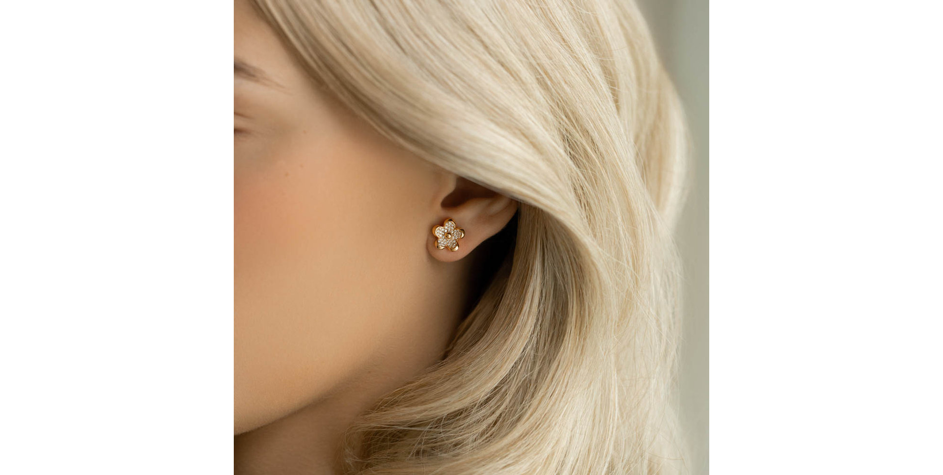 Diamond earrings Bloom Delight