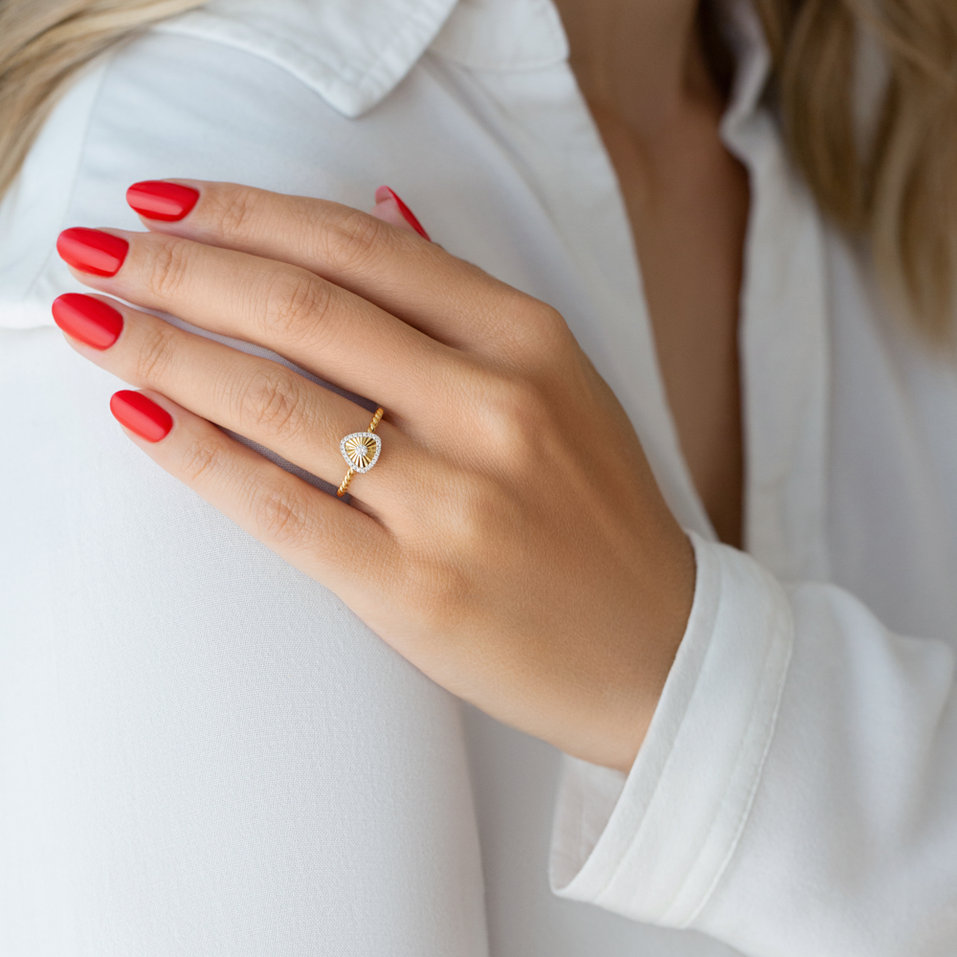 Diamond ring Luxury Caress