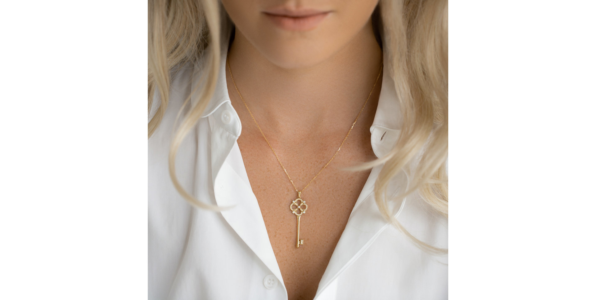 Diamond pendant Word Key