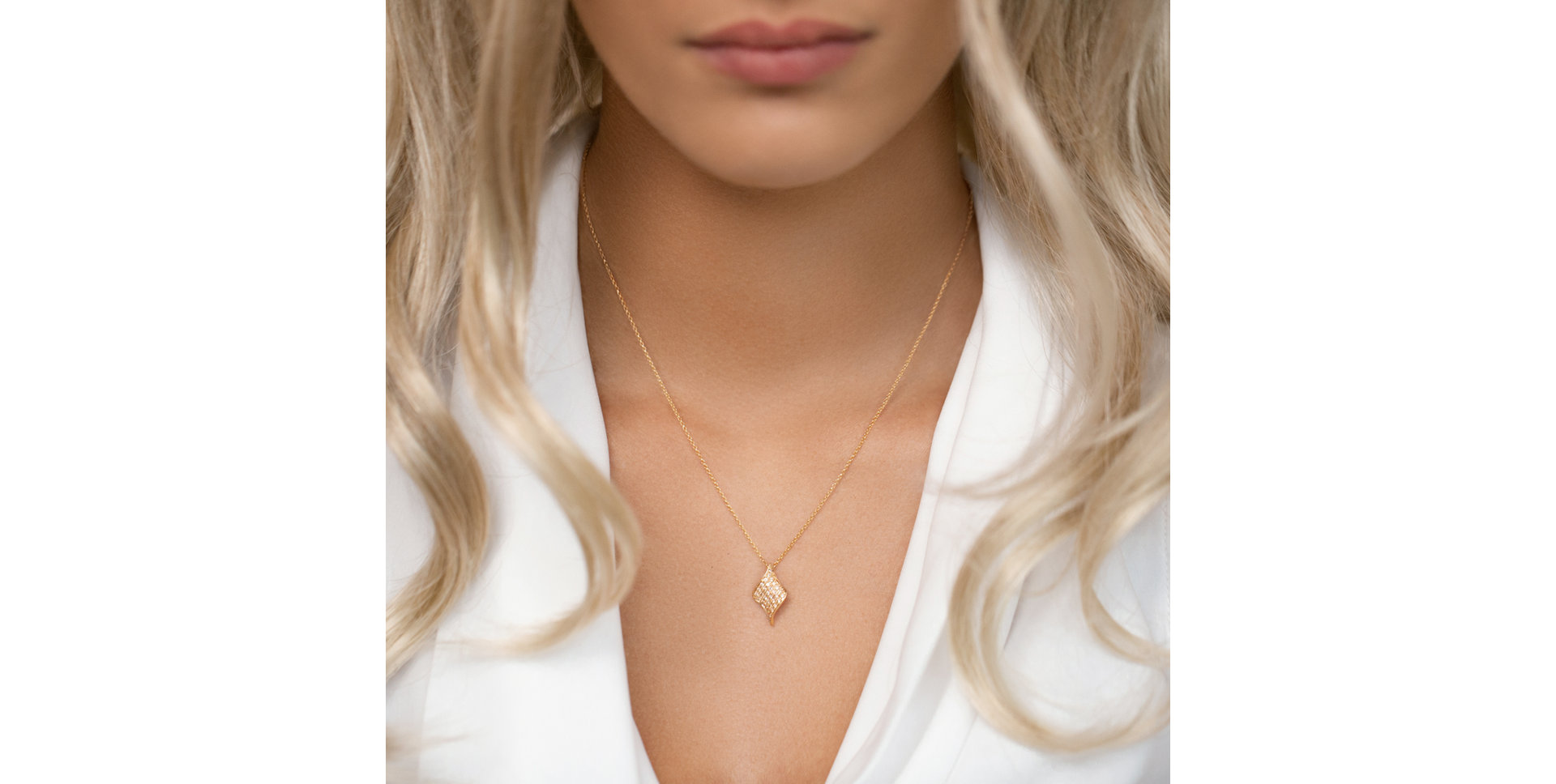 Diamond necklace Star Magician