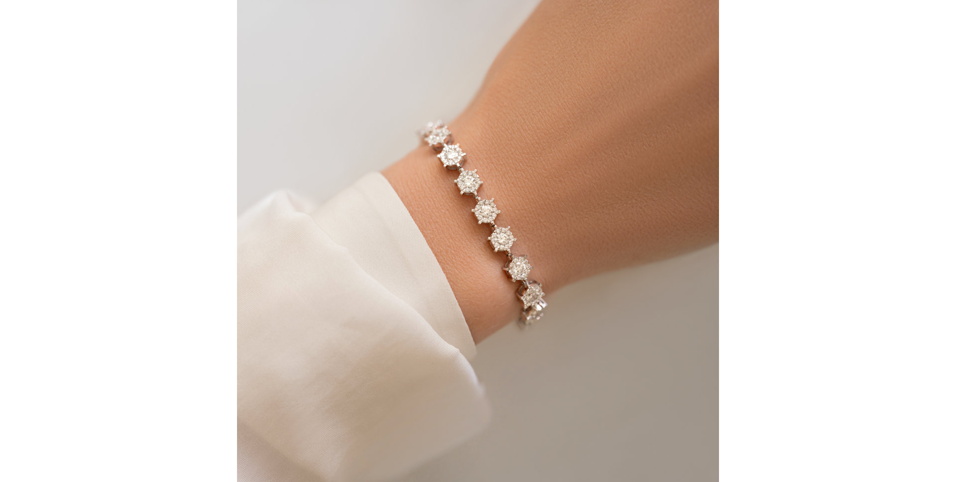Bracelet with diamonds Titianne