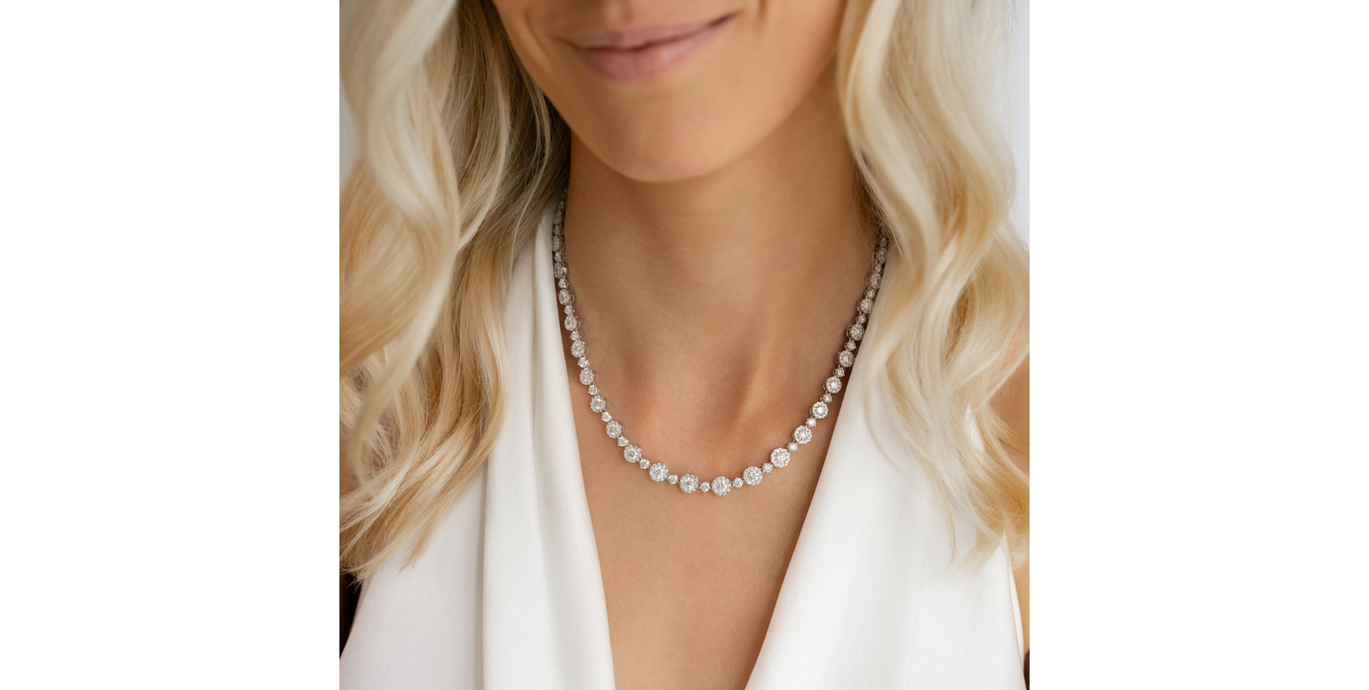 Diamond necklace Iluminations
