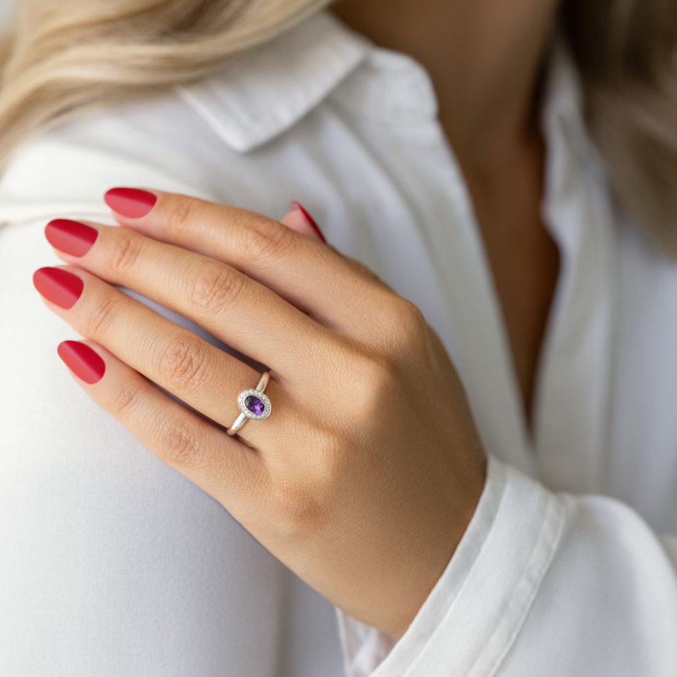 Diamond rings with Amethyst Vibrant Vivace