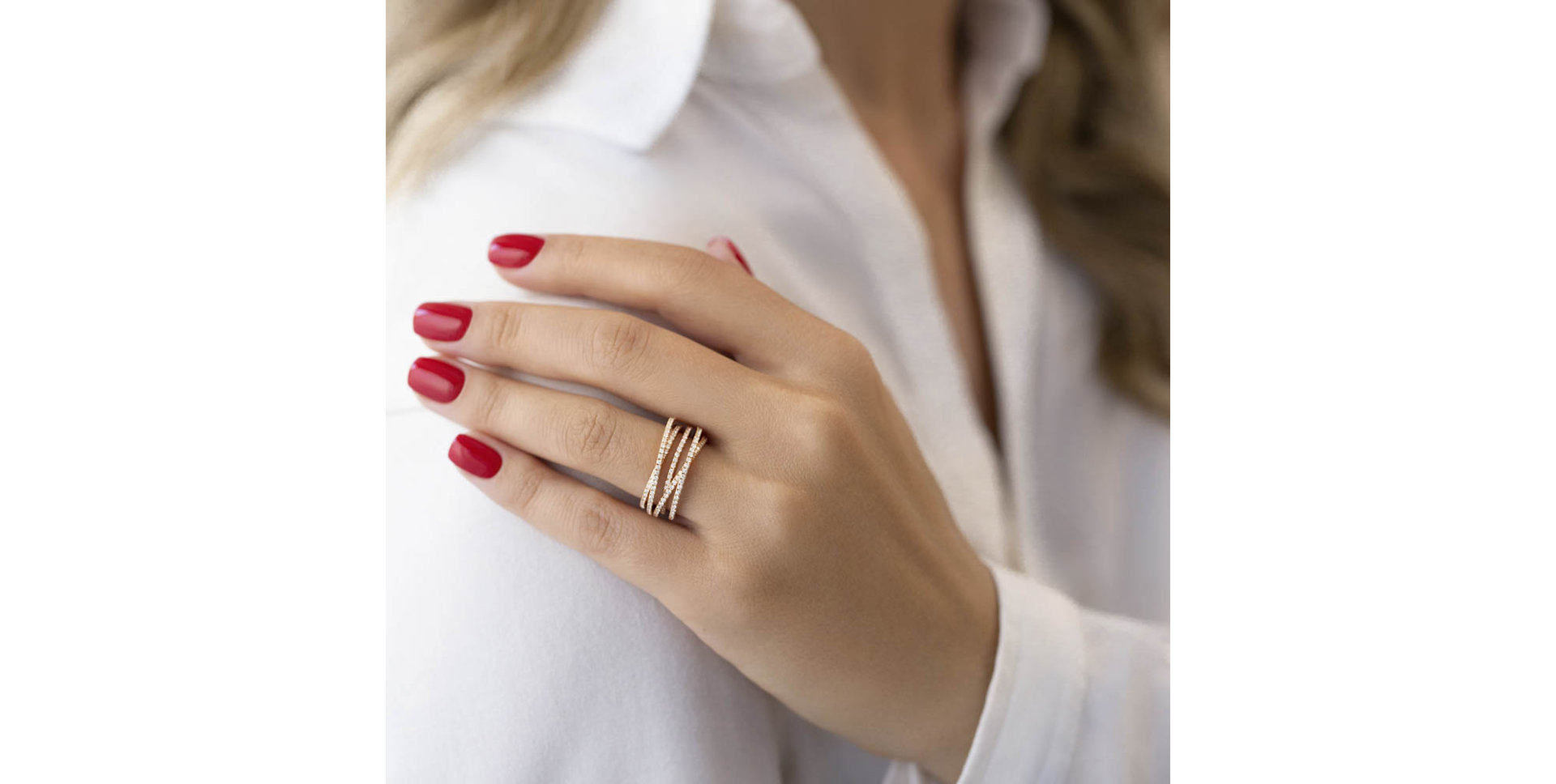 Diamond ring Constantina