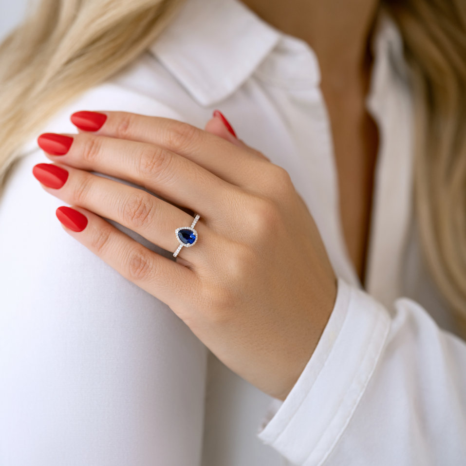 Diamond ring with Sapphire Kalimdor