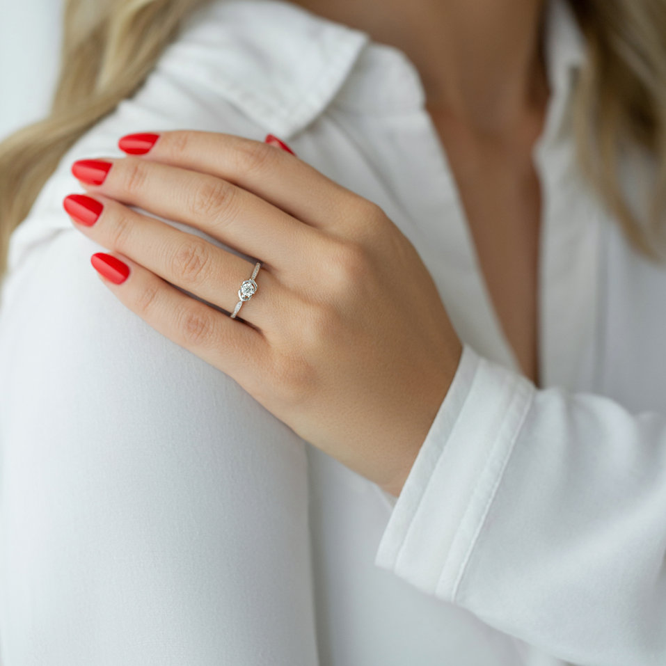 Diamond ring Nathan Luck