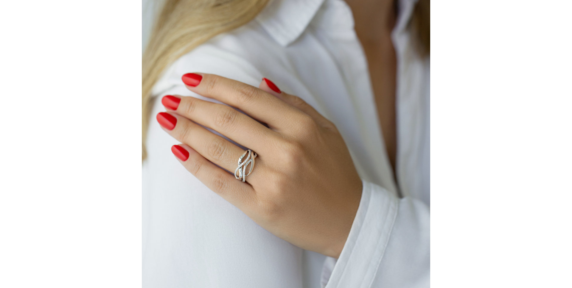 Diamond ring Noble Temptation