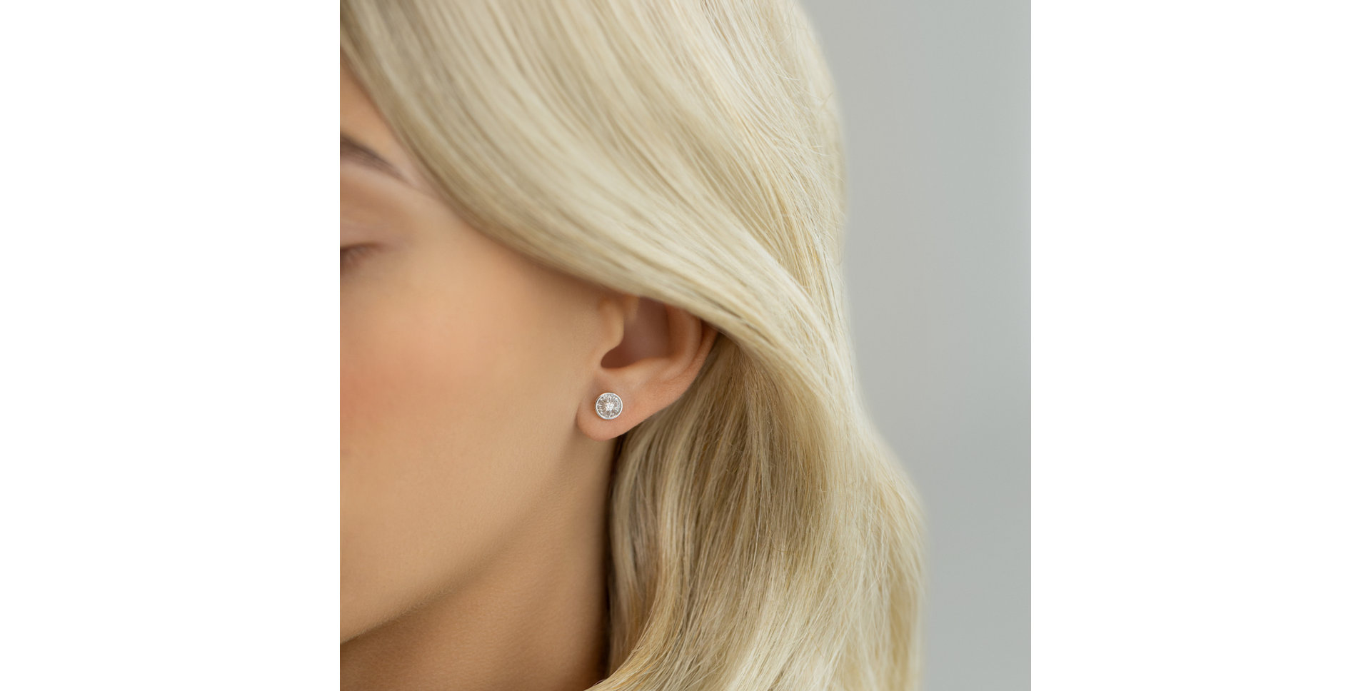 Diamond earrings Theodosie