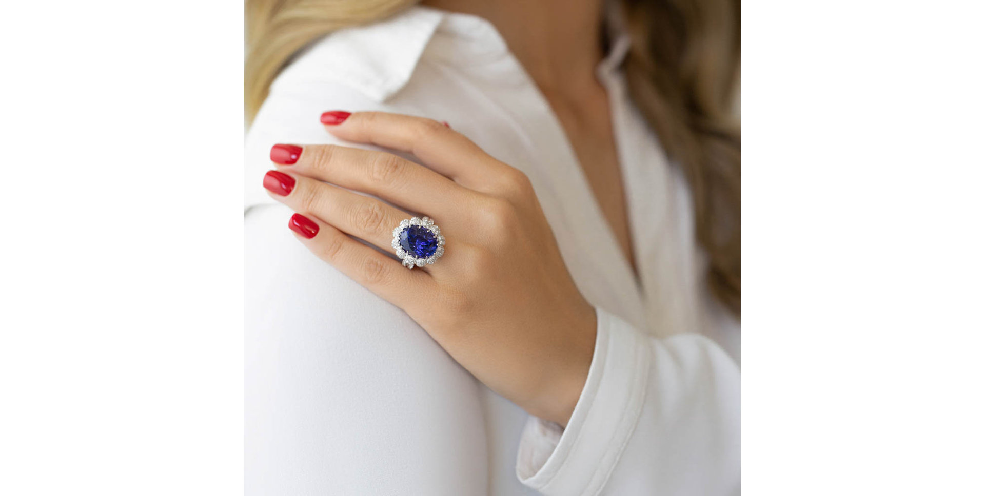 Diamond ring with Tanzanite Thuzad