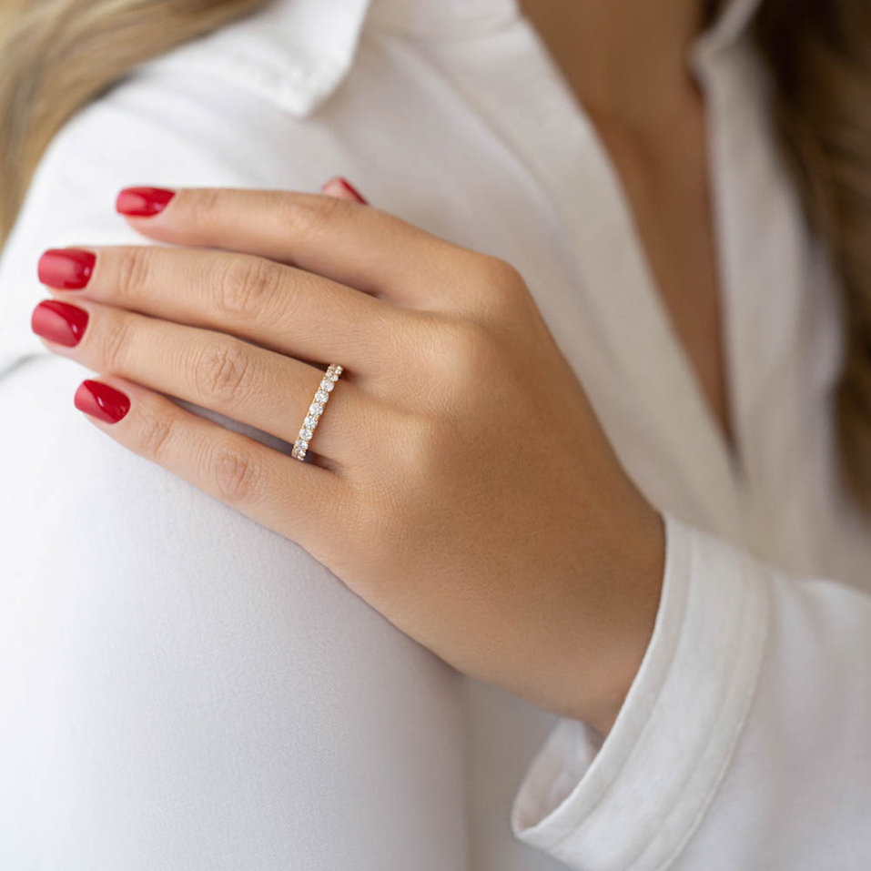 Diamond ring Glowing Ray