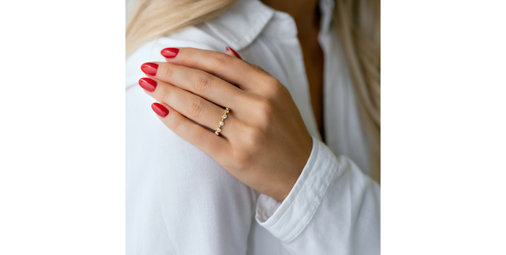 Diamond ring Gail