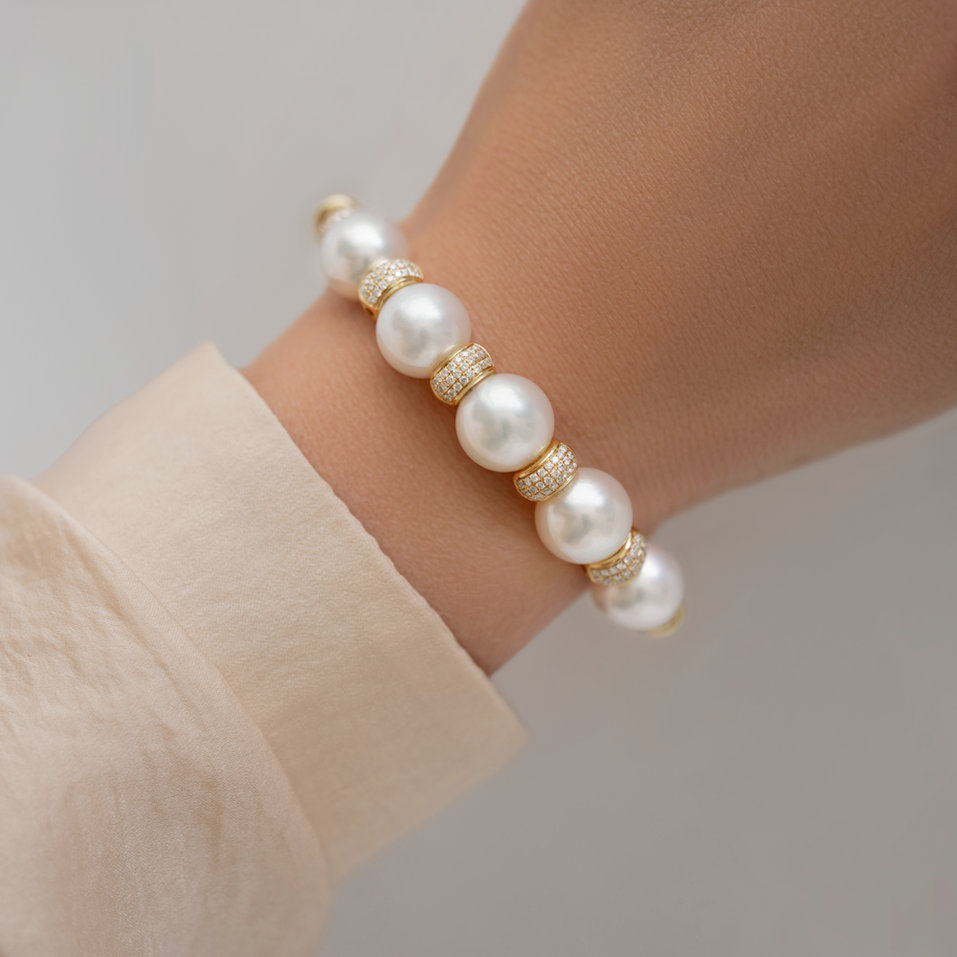Diamond bracelet with Pearl Queens Pearl