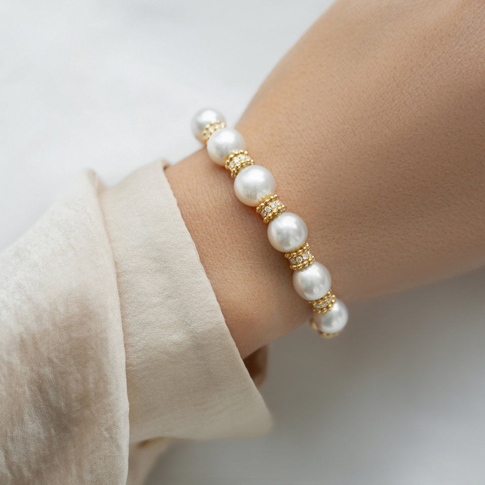Diamond bracelet with Pearl Virgin Symphony