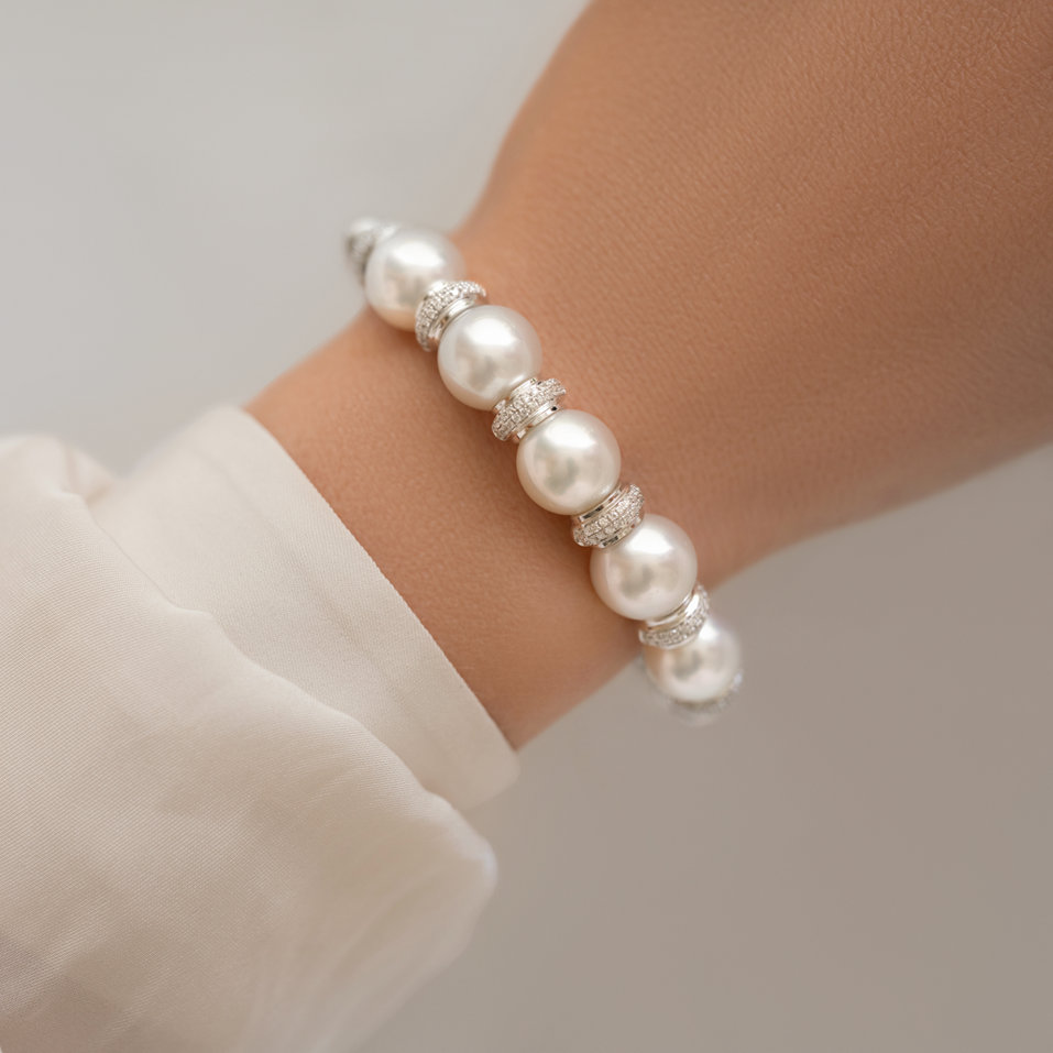 Diamond bracelet with Pearl Lake Secret