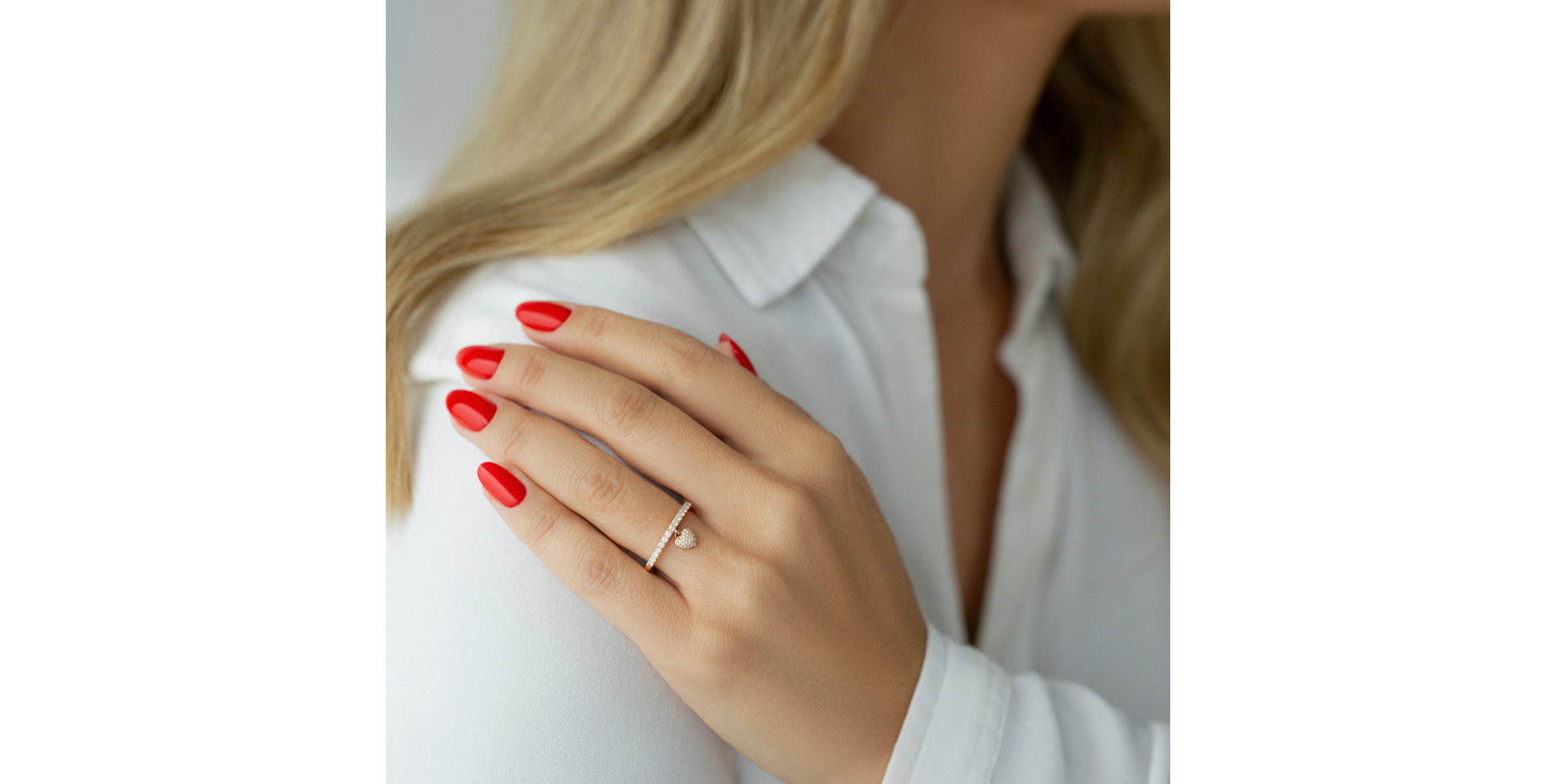 Diamond ring Divine Desire