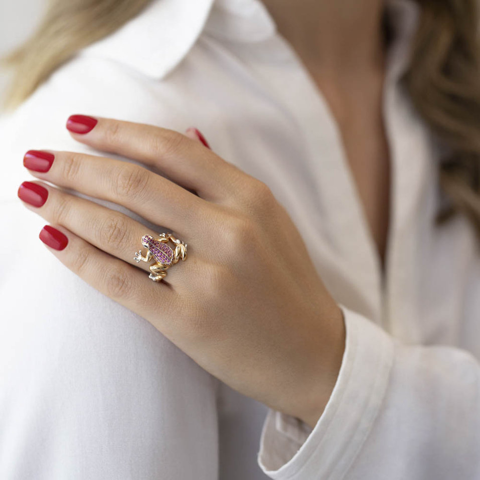Ring with brown diamonds, Sapphire and Garnet Fairytale Frog