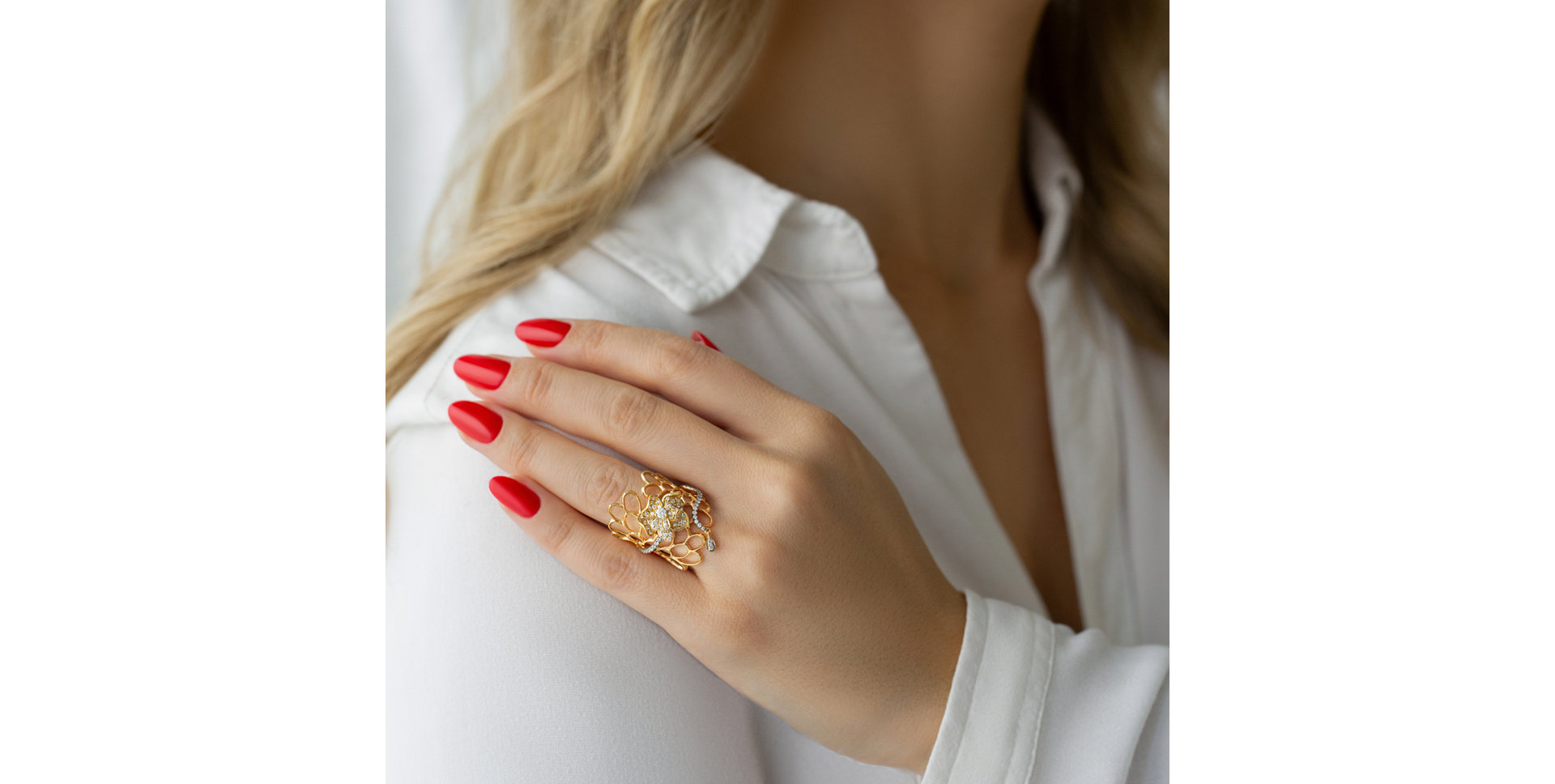 Diamond ring Virgin Rose