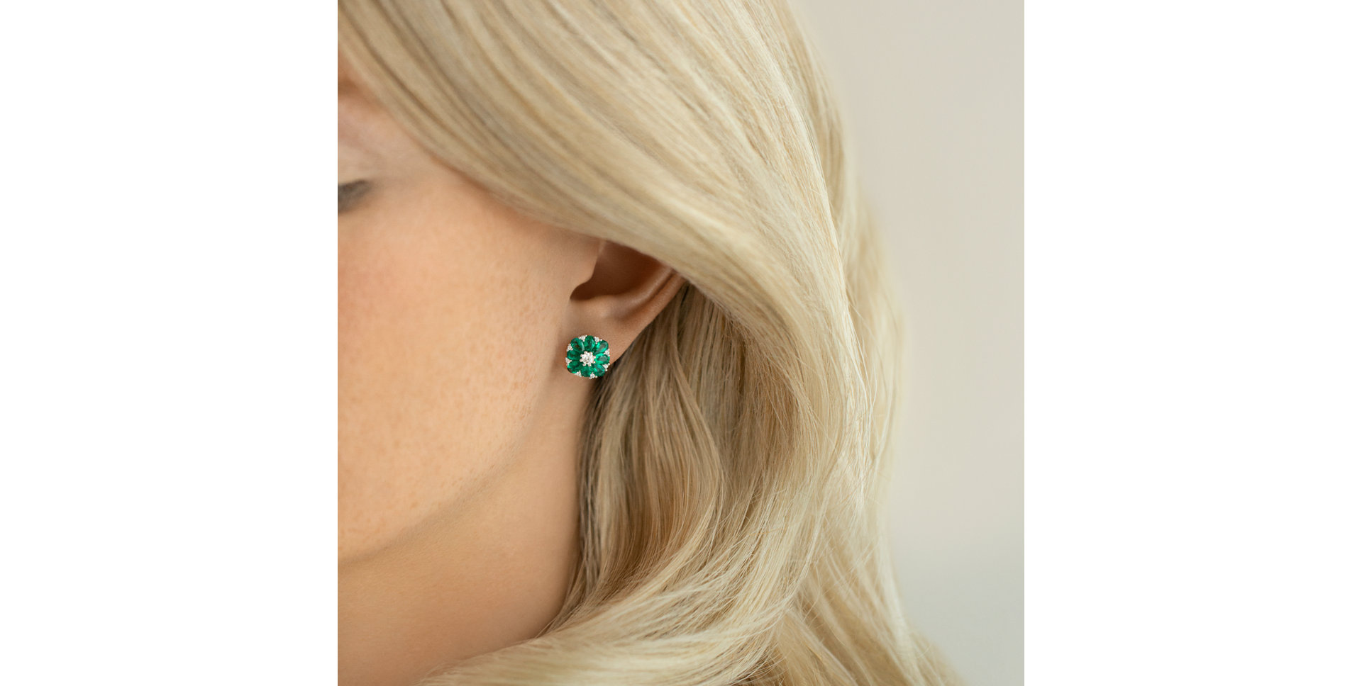 Diamond earrings and Emerald Simple Delight