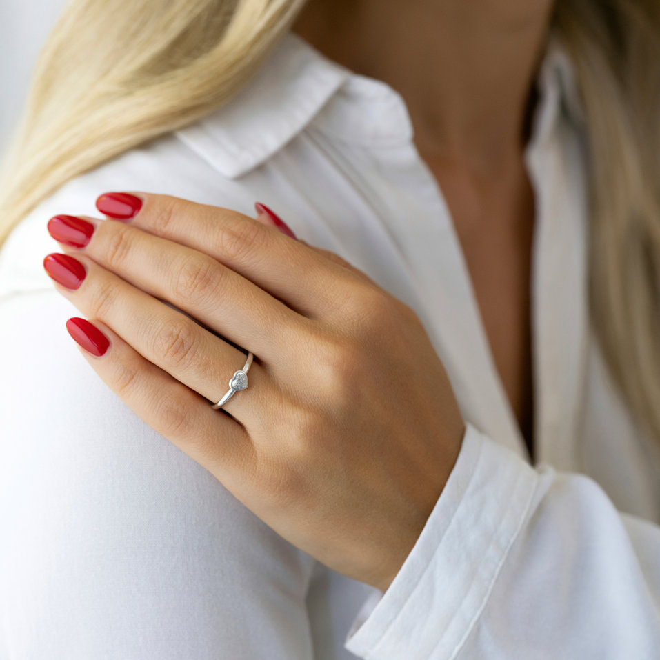 Diamond ring Divine One