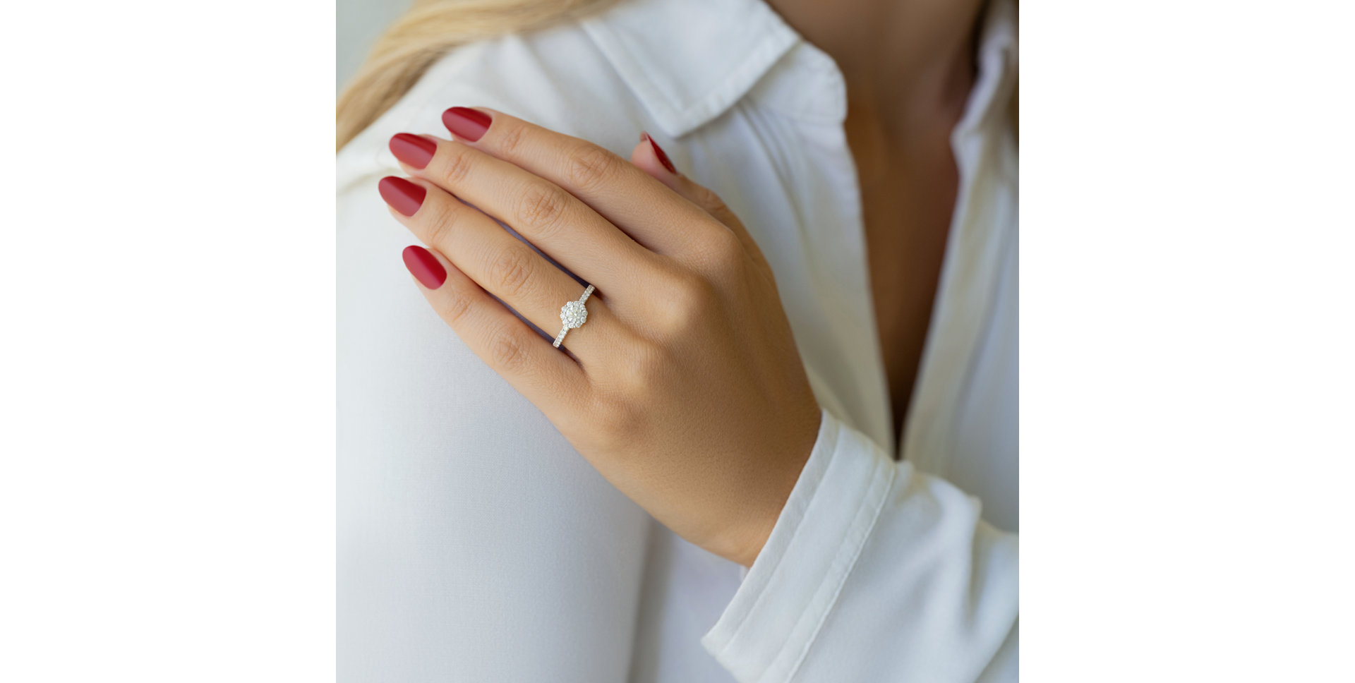 Diamond ring Folded Floral